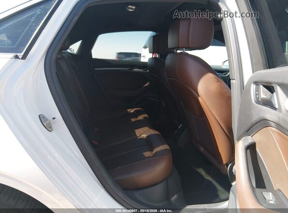WAUAUGFF2K1012304 2019 AUDI A3 White VIN կոդի պիտակի տեսք