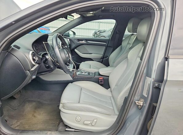 WAUAUGFF4J1068727 2018 AUDI A3 Gray Вид салону спереду