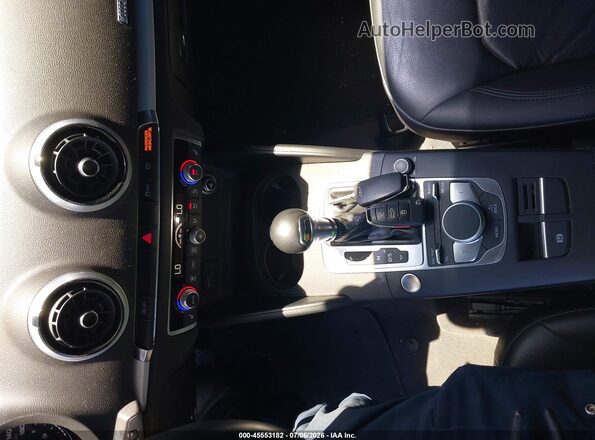 WAUAUGFF6J1029329 2018 AUDI A3 Black Вид панелі приладів