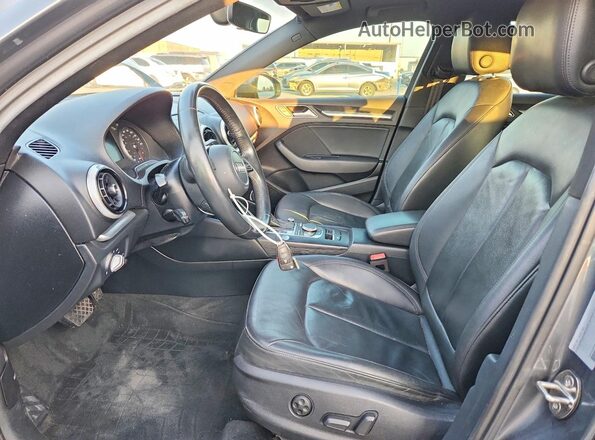 WAUAUGFF8LA054140 2020 AUDI A3 Gray Вид салону спереду