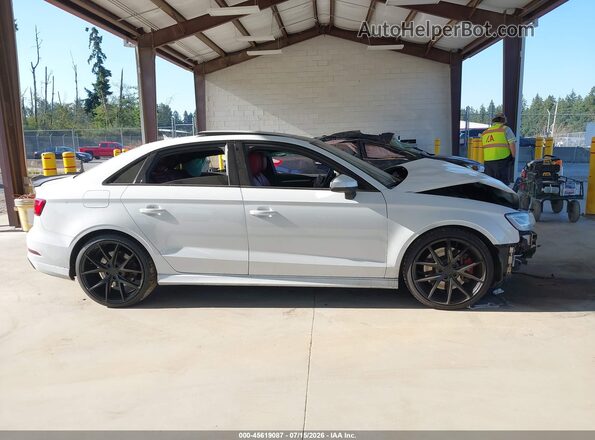 WAUB1GFF8J1045979 2018 AUDI S3 White უკანა სალონის ხედი