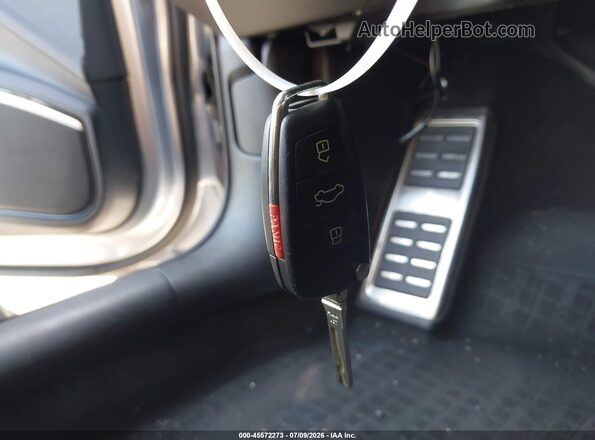 WAUB1GFFXG1007422 2016 AUDI S3 Gray Dashboard view