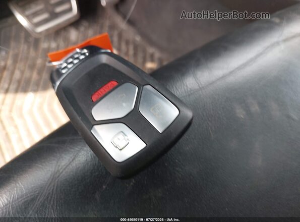 WAUB4AF47JA002530 2018 AUDI S4 Gray Dashboard view