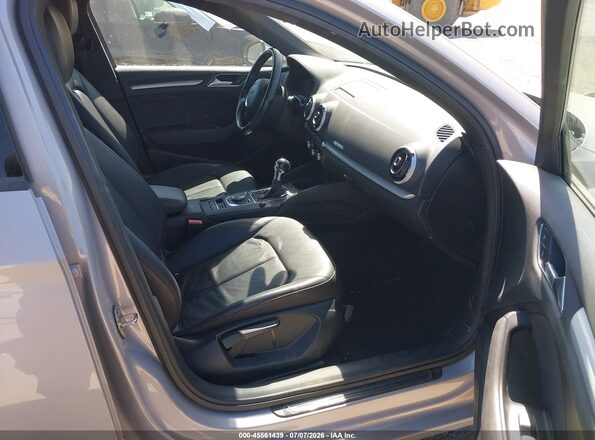 WAUB8GFF0G1042479 2016 AUDI A3 Gray Front interior view