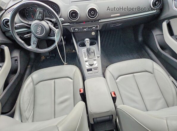 WAUB8GFF3H1051520 2017 AUDI A3 Gray Vista del salpicadero