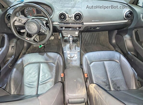 WAUB8GFF6H1017958 2017 AUDI A3 Gray Widok deski rozdzielczej