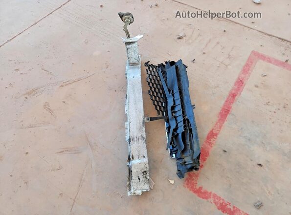 WAUB8GFF7G1072255 2016 AUDI A3 Gray Вид підкапотного простору