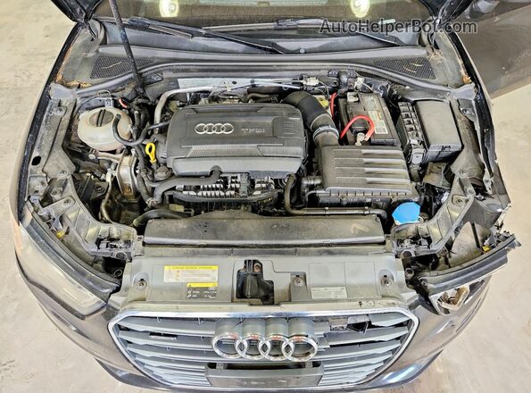 WAUB8GFFXG1050055 2016 AUDI A3 Черный Вид задней части салона