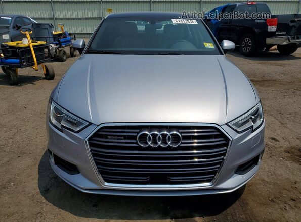 WAUBEGFF5K1017420 2019 AUDI A3 Silver Front view