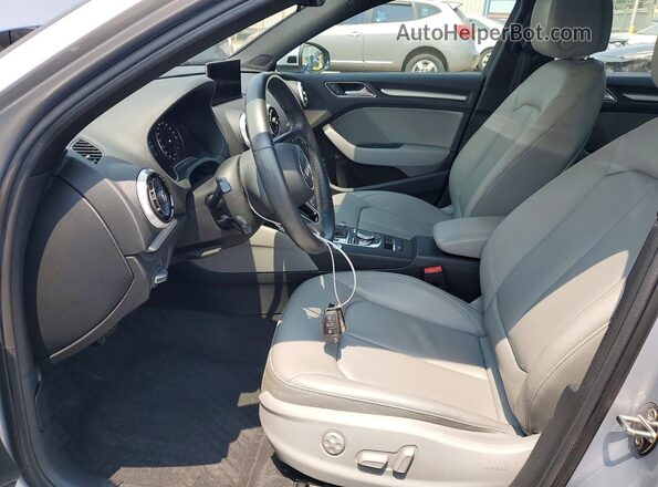 WAUBEGFF5K1017420 2019 AUDI A3 Silver Front interior view
