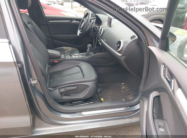 WAUBEGFF5KA115752 2019 AUDI A3 Gray Vista interior delantera