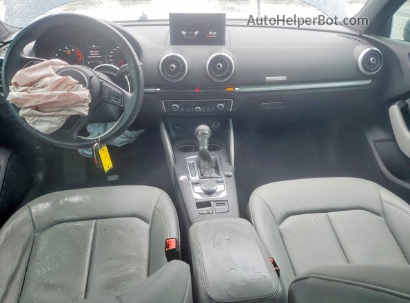 WAUBEGFF7KA092264 2019 AUDI A3 Blue Առջևի վահանակի տեսք