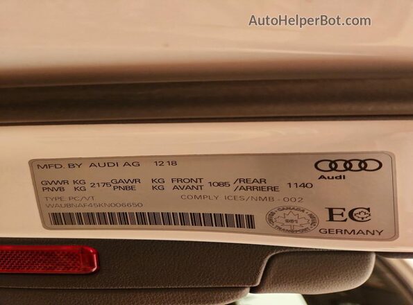 WAUBNAF45KN006650 2019 AUDI A4 White Vista del compartimento del motor