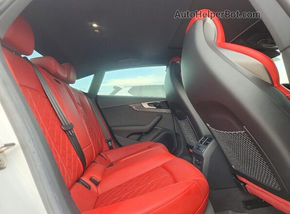 WAUC4CF56RA032817 2024 AUDI S5 White Widok tylnych siedzeń