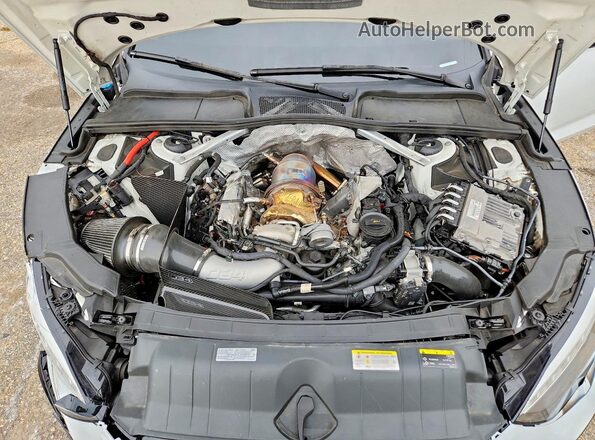 WAUC4CF59NA014774 2022 AUDI S5 White Widok wnętrza z tyłu