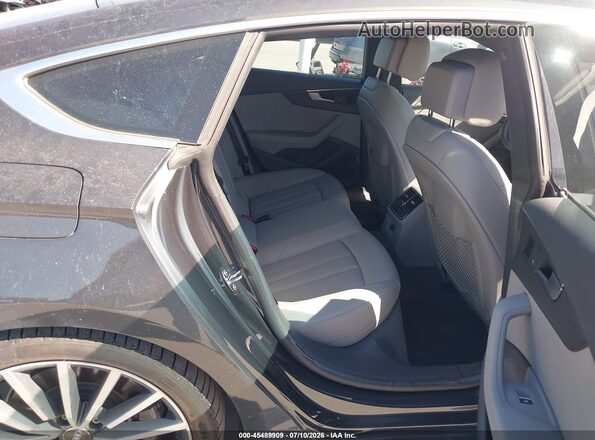 WAUCNCF53JA018441 2018 AUDI A5 Gray VIN კოდის სტიკერის ხედი