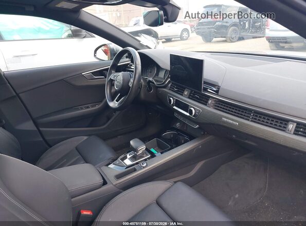 WAUDAAF40MN008409 2021 AUDI A4 Gray Front interior view