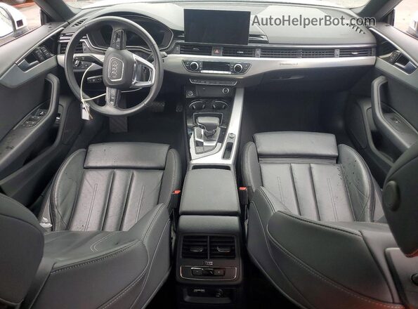 WAUDACF55SA006423 2025 AUDI A5 White Вид панелі приладів
