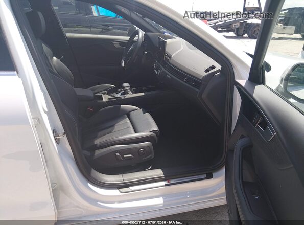 WAUEAAF43RN010005 2024 AUDI A4 White Вид салону спереду