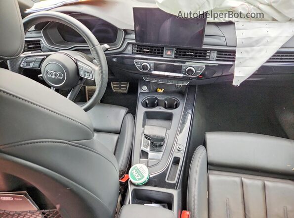 WAUEAAF48MN010445 2021 AUDI A4 Gray Vista del salpicadero