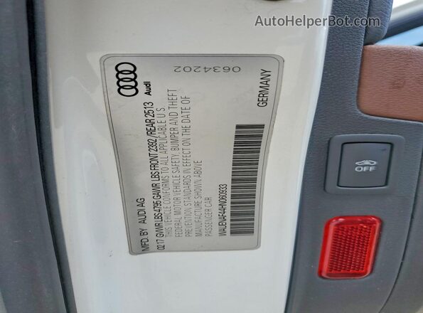 WAUENAF44HN060933 2017 AUDI A4 White Vista del compartimento del motor