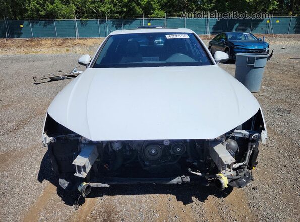 WAUENAF44JN020048 2018 AUDI A4 White Front view