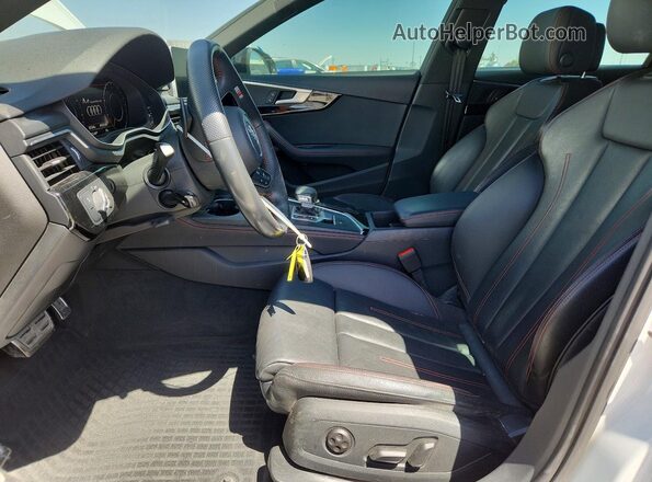 WAUENAF46KA109404 2019 AUDI A4 White Vista interior delantera