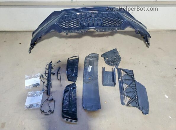 WAUENAF47HN072185 2017 AUDI A4 Blue Vista del compartimento del motor