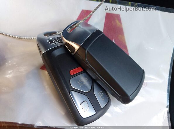 WAUENCF53JA061136 2018 AUDI A5 Gray Vista del salpicadero