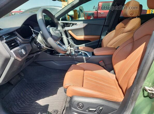 WAUFACF53PA030199 2023 AUDI A5 Green Вид салону спереду