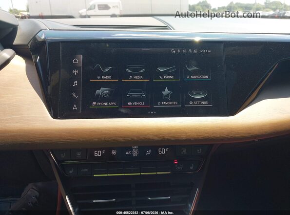 WAUFJBFW2N7004321 2022 AUDI E-TRON Серый 