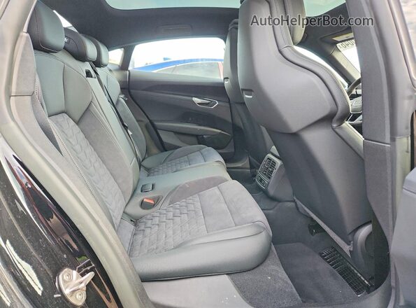 WAUFJBFW2P7005889 2023 AUDI E-TRON Black Вид задніх сидінь