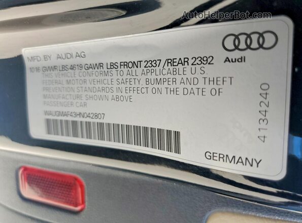 WAUGMAF43HN042807 2017 AUDI A4 Black ძრავის განყოფილების ხედი