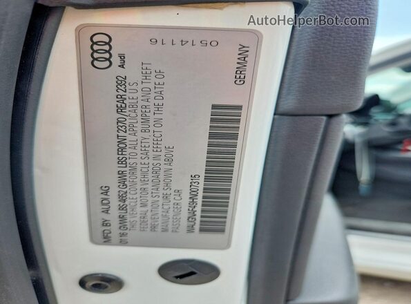 WAUGNAF49HN007315 2017 AUDI A4 White Vista del compartimento del motor