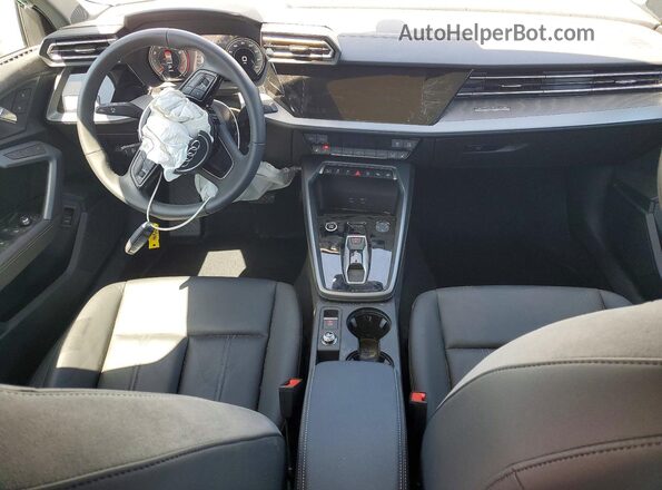 WAUGUDGY9TA052275 2026 AUDI A3 Белый Вид панели приборов