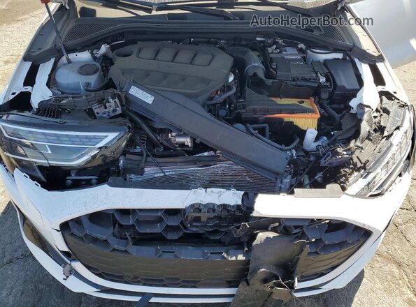 WAUGUDGY9TA052275 2026 AUDI A3 Белый Вид задней части салона