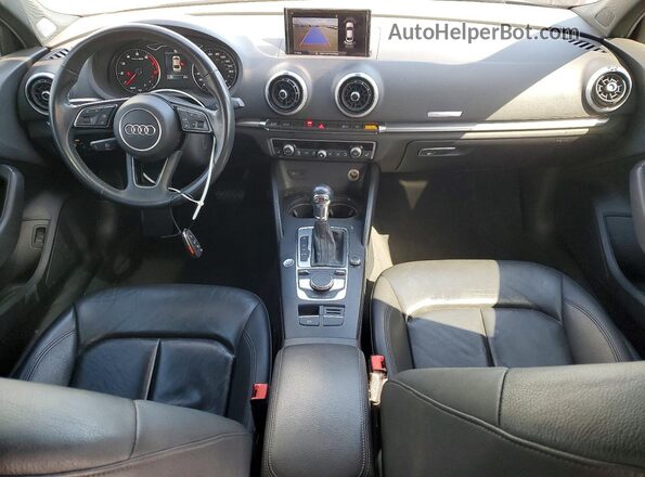 WAUGUGFF2KA086929 2019 AUDI A3 Gray Vista del salpicadero