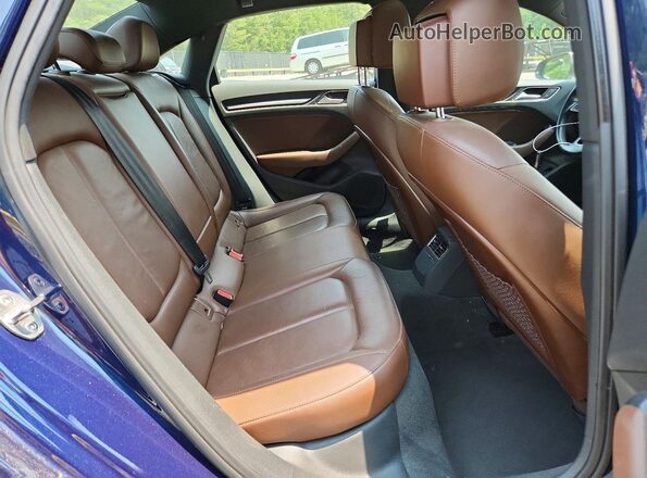 WAUGUGFFXH1040841 2017 AUDI A3 Blue Vista de los asientos traseros