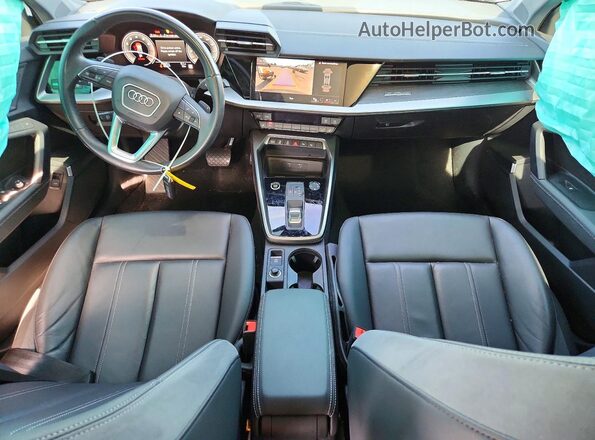 WAUHUDGY5RA035485 2024 AUDI A3 Black Vista del salpicadero