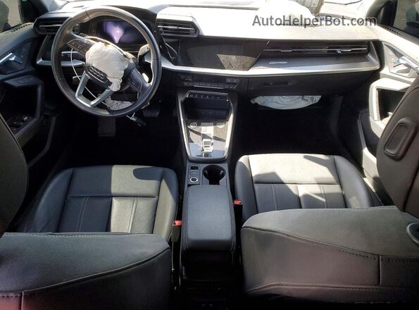 WAUHUDGYXNA100549 2022 AUDI A3 Silver Dashboard view