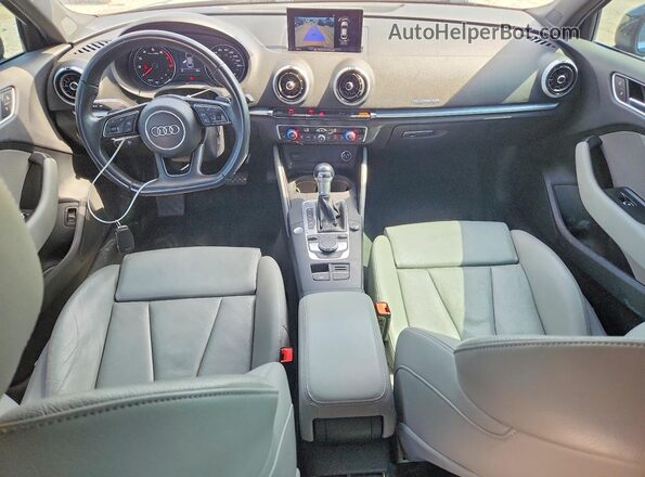 WAUJ8GFFXJ1060829 2018 AUDI A3 Gray Widok deski rozdzielczej