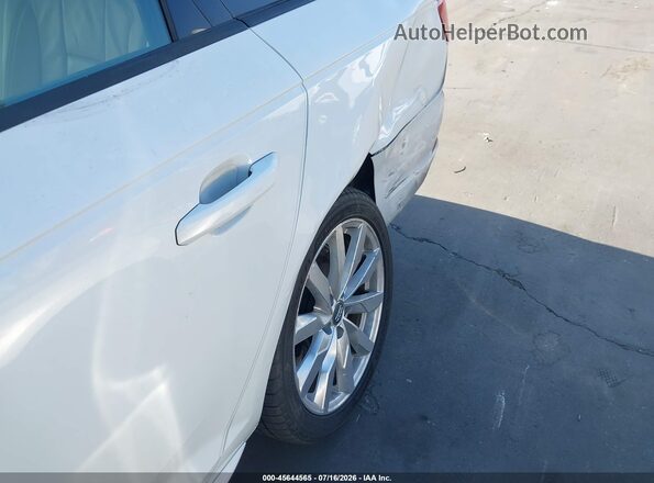 WAUKMAF47JN019711 2018 AUDI A4 White Սարքավորումների վահանակի տեսք