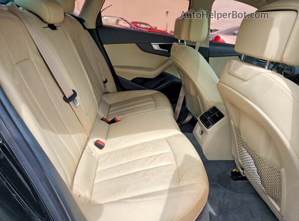 WAUKMAF4XHN044192 2017 AUDI A4 Black Widok tylnych siedzeń