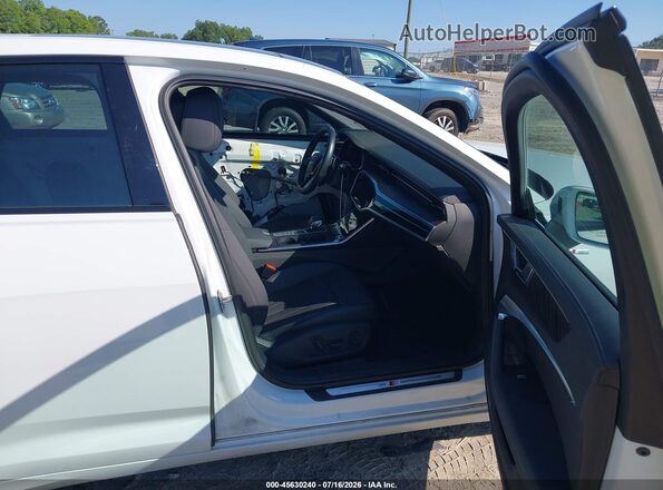 WAUL2AF28MN046686 2021 AUDI A6 White Front interior view