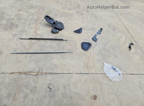 WAUL2BF25RN050112 2024 AUDI A6 Black Widok komory silnika