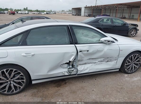 WAULDAF84PN009881 2023 AUDI A8 White Widok z przodu