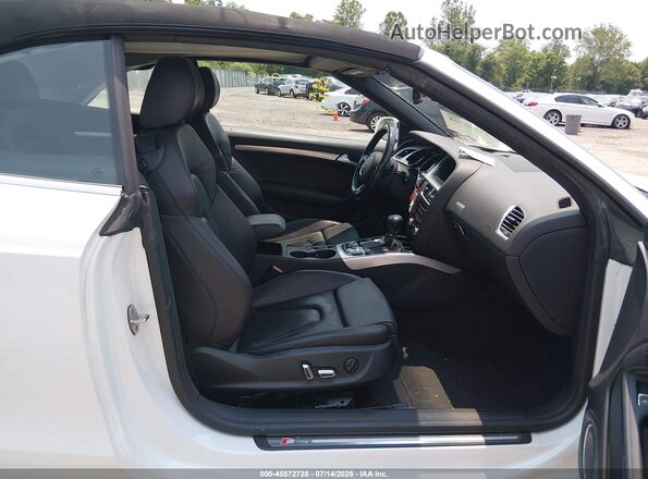 WAUM2AFH5GN007910 2016 AUDI A5 White Front interior view