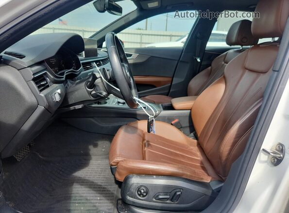 WAUMMAF43JA152840 2018 AUDI A4 White Вид салону спереду