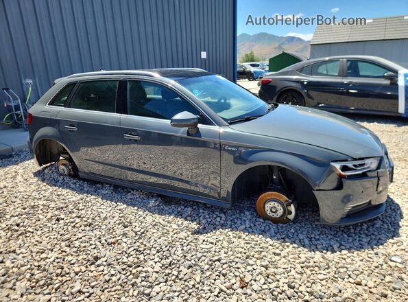 WAUSPBFF6JA057209 2018 AUDI A3 Charcoal Передня права чверть