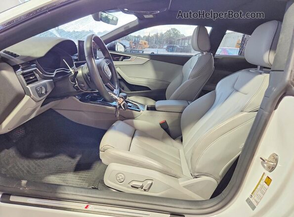 WAUTAAF54RA058829 2024 AUDI A5 White Вид салону спереду